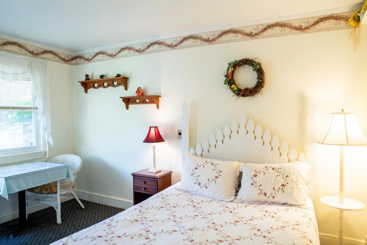 The Chimney Rock Inn & Cottages 外观 照片