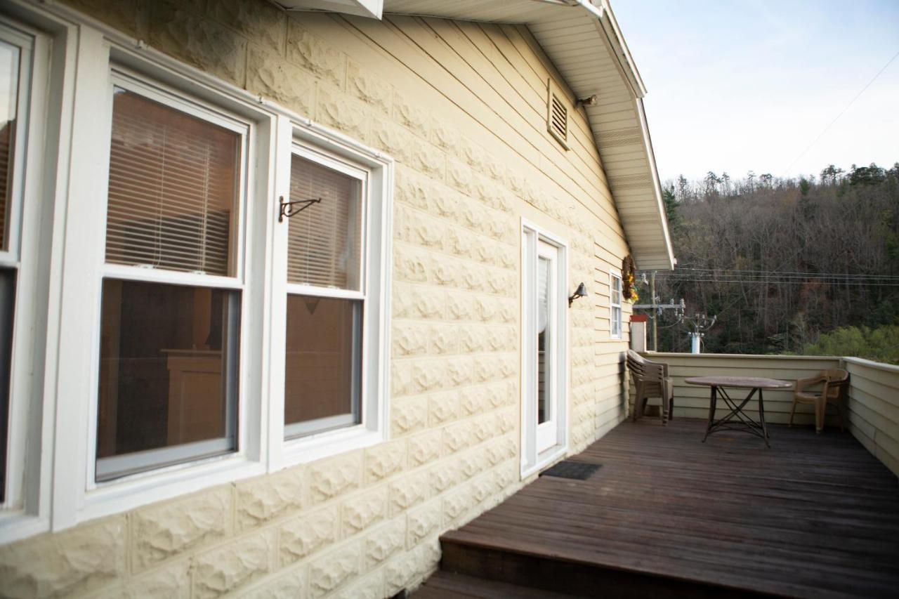 The Chimney Rock Inn & Cottages 外观 照片